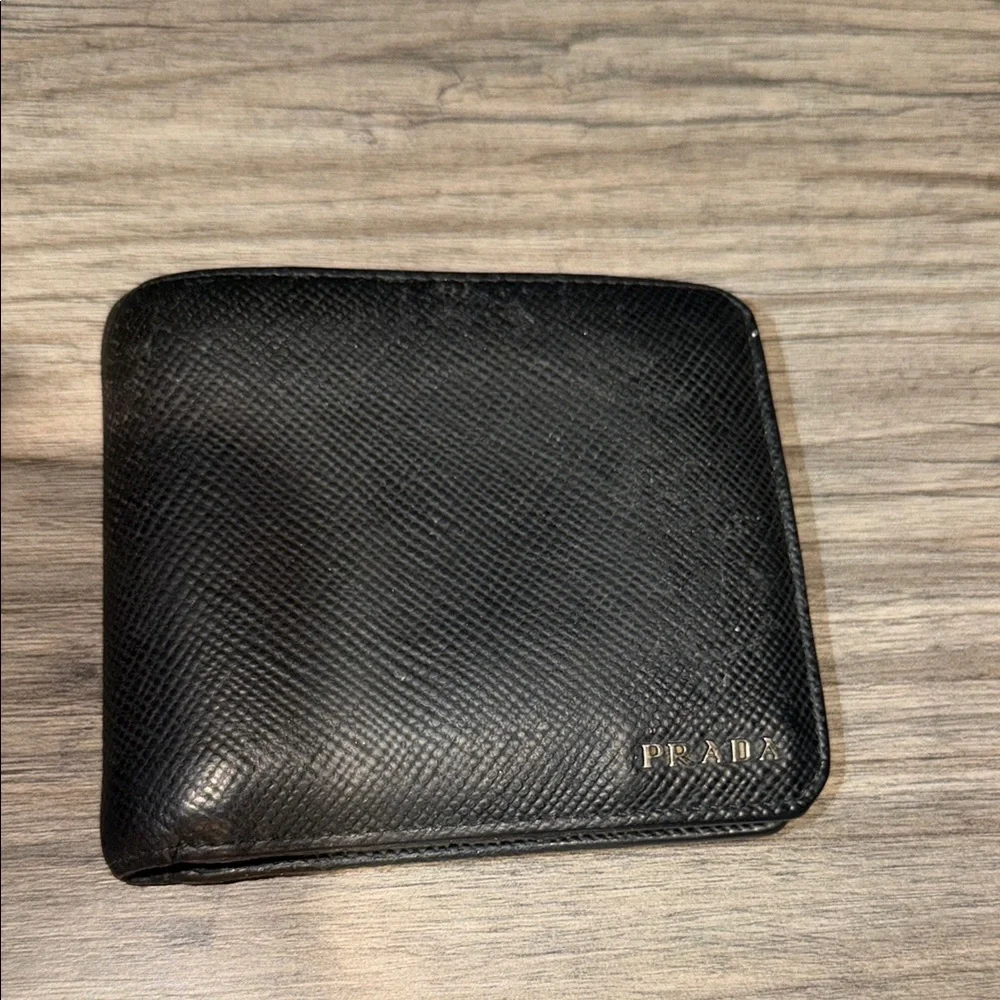 Prada Men’s Black Saffiano Leather Bifold Wallet